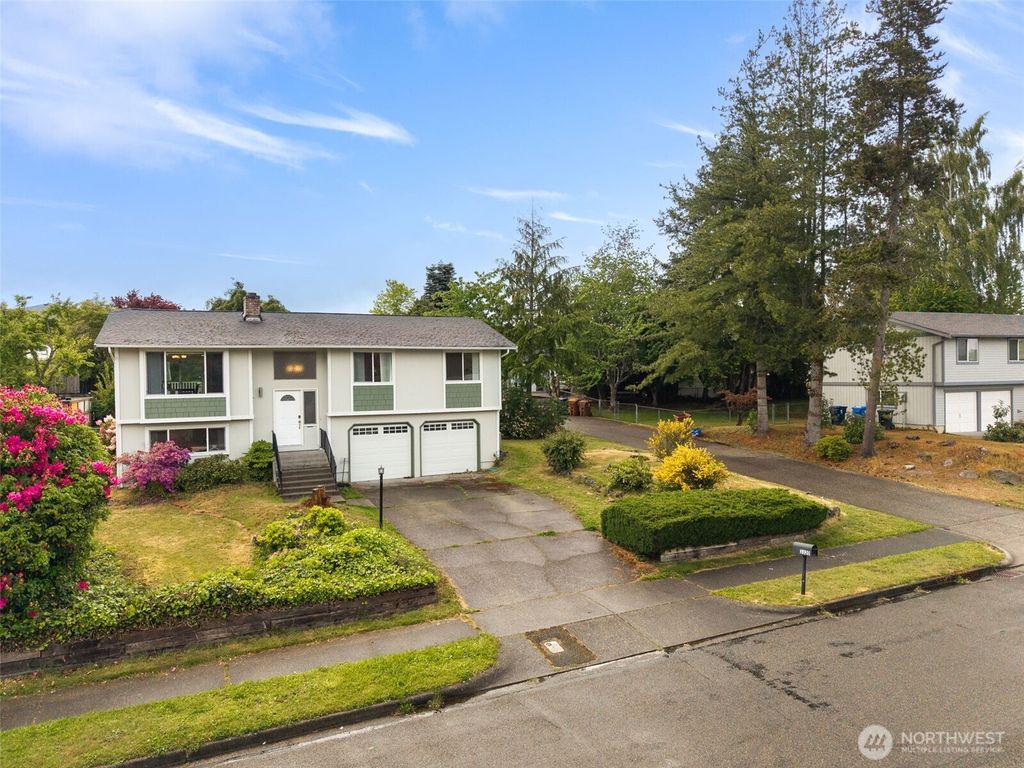 3320 N Whitman Street, Tacoma, WA 98407