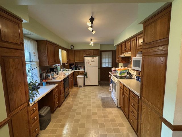 6620 W Tower AVENUE, Brown Deer, WI 53223