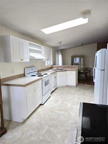 1608 222nd Place, Ocean Park, WA 98640