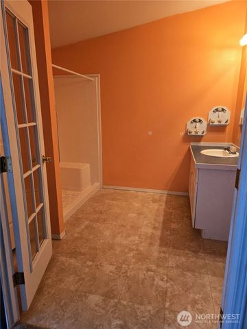 1608 222nd Place, Ocean Park, WA 98640