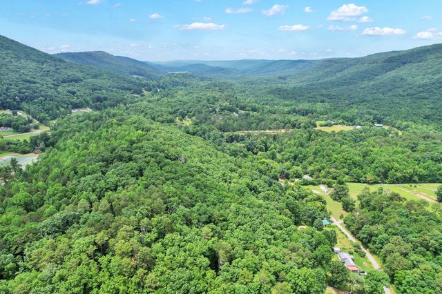 1241 Upper Cove Road, Dayton, TN 37321
