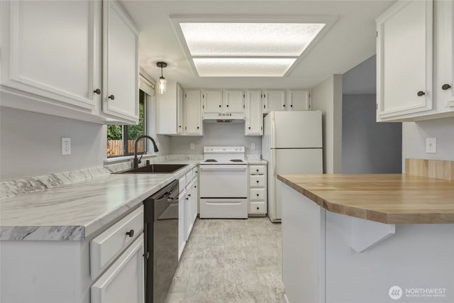 9140 Shadberry Drive SE, Olympia, WA 98513