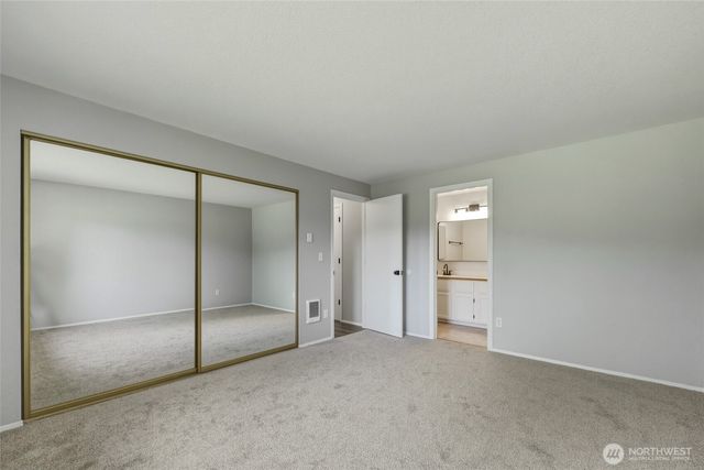9140 Shadberry Drive SE, Olympia, WA 98513