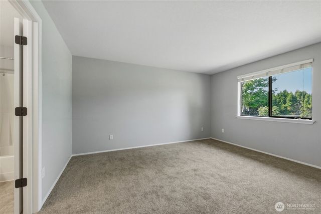 9140 Shadberry Drive SE, Olympia, WA 98513