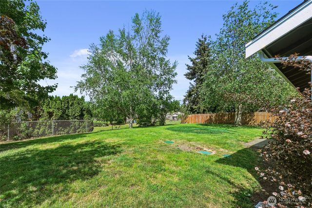 9140 Shadberry Drive SE, Olympia, WA 98513