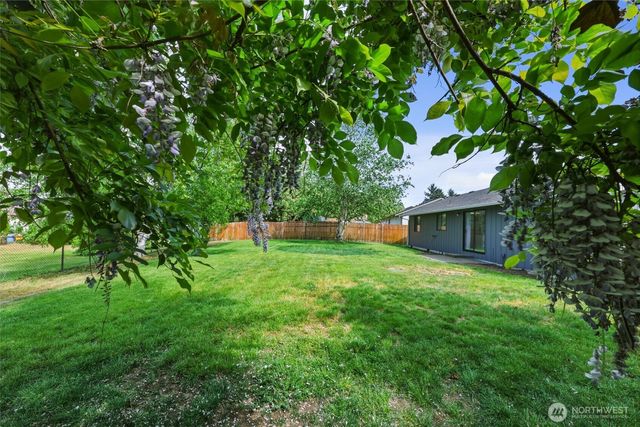 9140 Shadberry Drive SE, Olympia, WA 98513