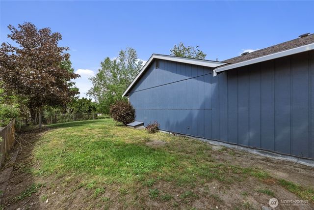9140 Shadberry Drive SE, Olympia, WA 98513