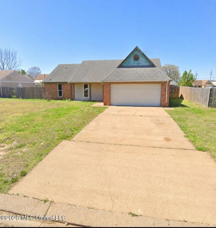 114 Apple Drive, Senatobia, MS 38668 — exterior