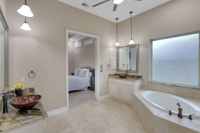 5422 Lake Hill Farm Way, Fulshear, TX 77441