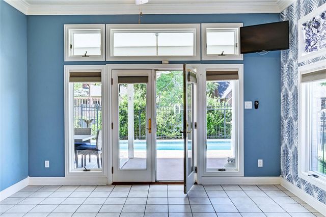 13586 Bunker Hill Drive, Willis, TX 77318