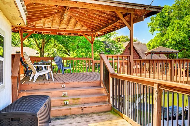 13586 Bunker Hill Drive, Willis, TX 77318