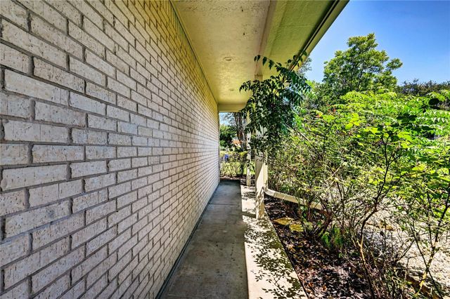 13586 Bunker Hill Drive, Willis, TX 77318