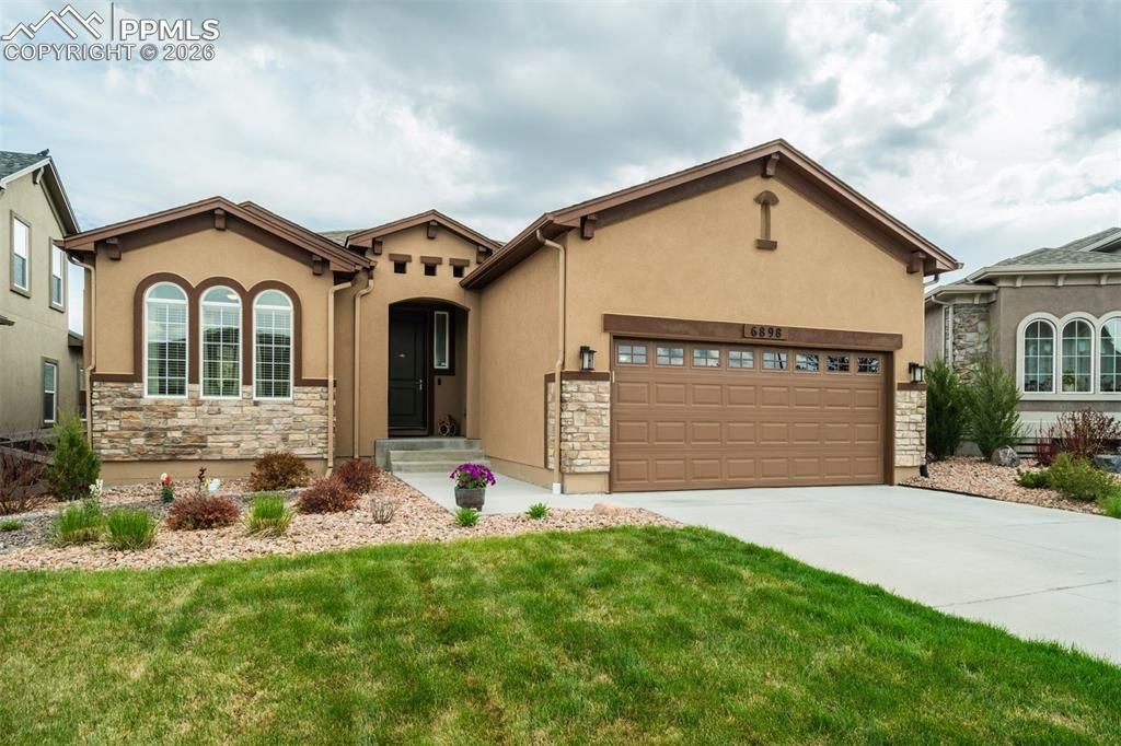 6898 Sedgerock Lane, Colorado Springs, CO 80927