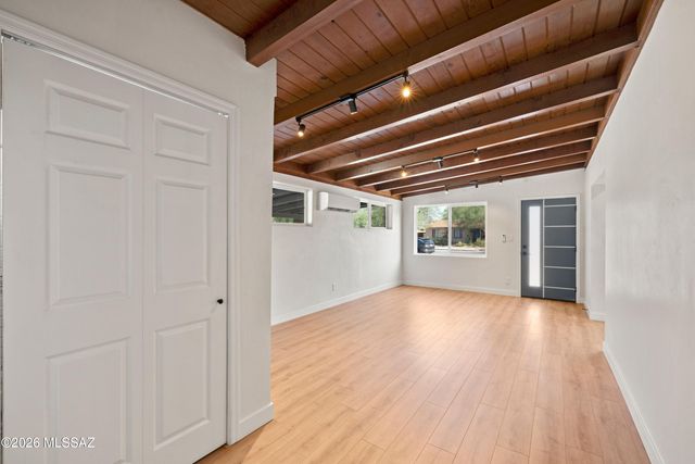 2730 E 10th Street, Tucson, AZ 85716