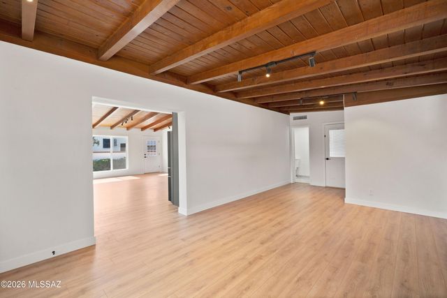 2730 E 10th Street, Tucson, AZ 85716