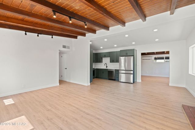 2730 E 10th Street, Tucson, AZ 85716