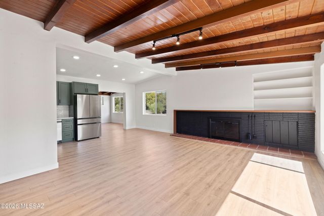 2730 E 10th Street, Tucson, AZ 85716