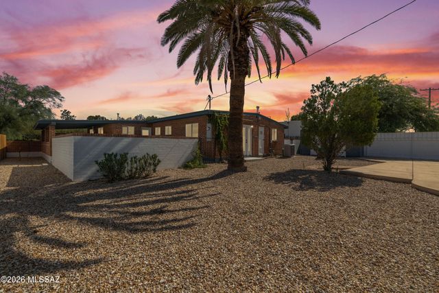 2730 E 10th Street, Tucson, AZ 85716