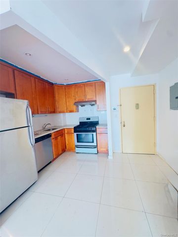 14228 37th Avenue 3D, Flushing, NY 11354