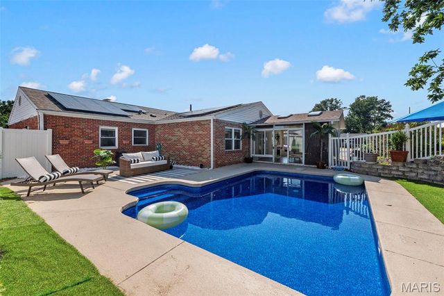 10251 Midland Boulevard, Overland, MO 63114