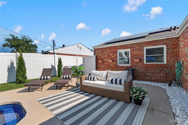 10251 Midland Boulevard, Overland, MO 63114