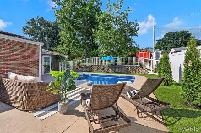 10251 Midland Boulevard, Overland, MO 63114