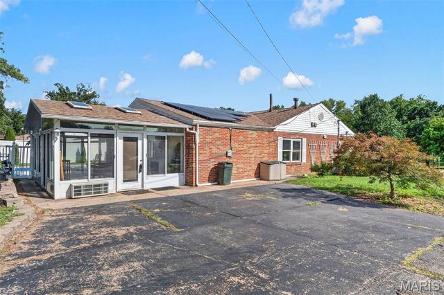 10251 Midland Boulevard, Overland, MO 63114