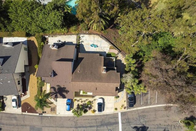 2349 Nicklaus Dr, Oceanside, CA 92056