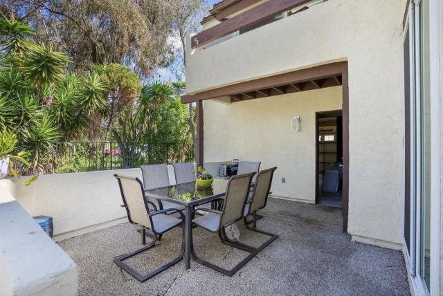 2349 Nicklaus Dr, Oceanside, CA 92056