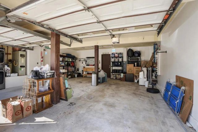 2349 Nicklaus Dr, Oceanside, CA 92056