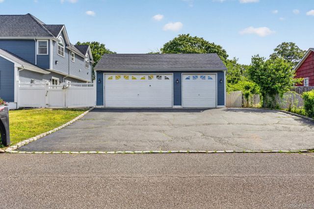 60 Steuben Boulevard, Nesconset, NY 11767