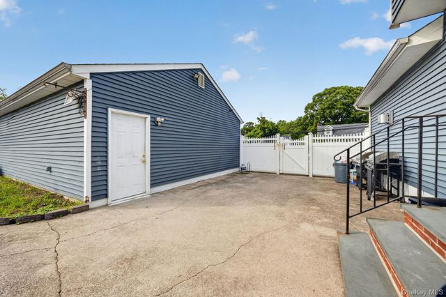 60 Steuben Boulevard, Nesconset, NY 11767
