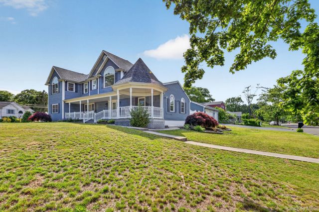 60 Steuben Boulevard, Nesconset, NY 11767
