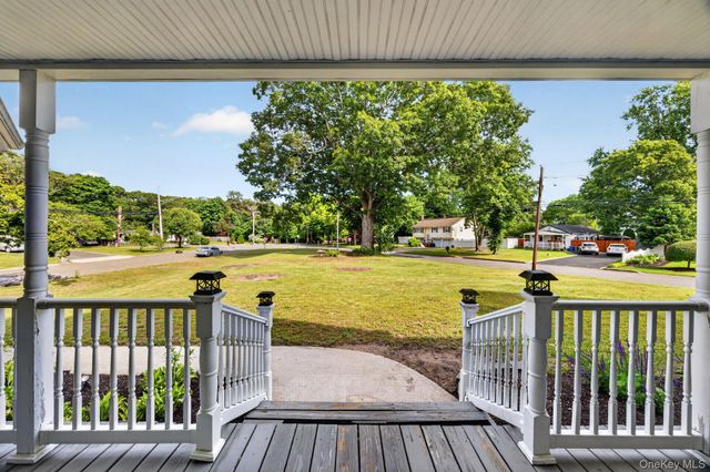 60 Steuben Boulevard, Nesconset, NY 11767