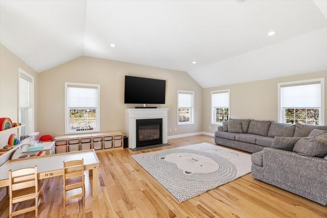 41 Nautical Way, Plymouth, MA 02360