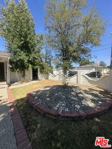 7359 Amestoy Avenue, Los Angeles, CA 91406