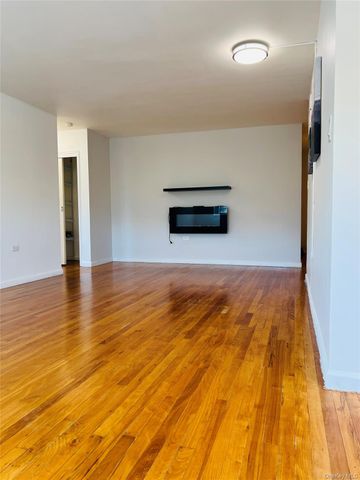 99-10 60th Avenue 5-F, Corona, NY 11368