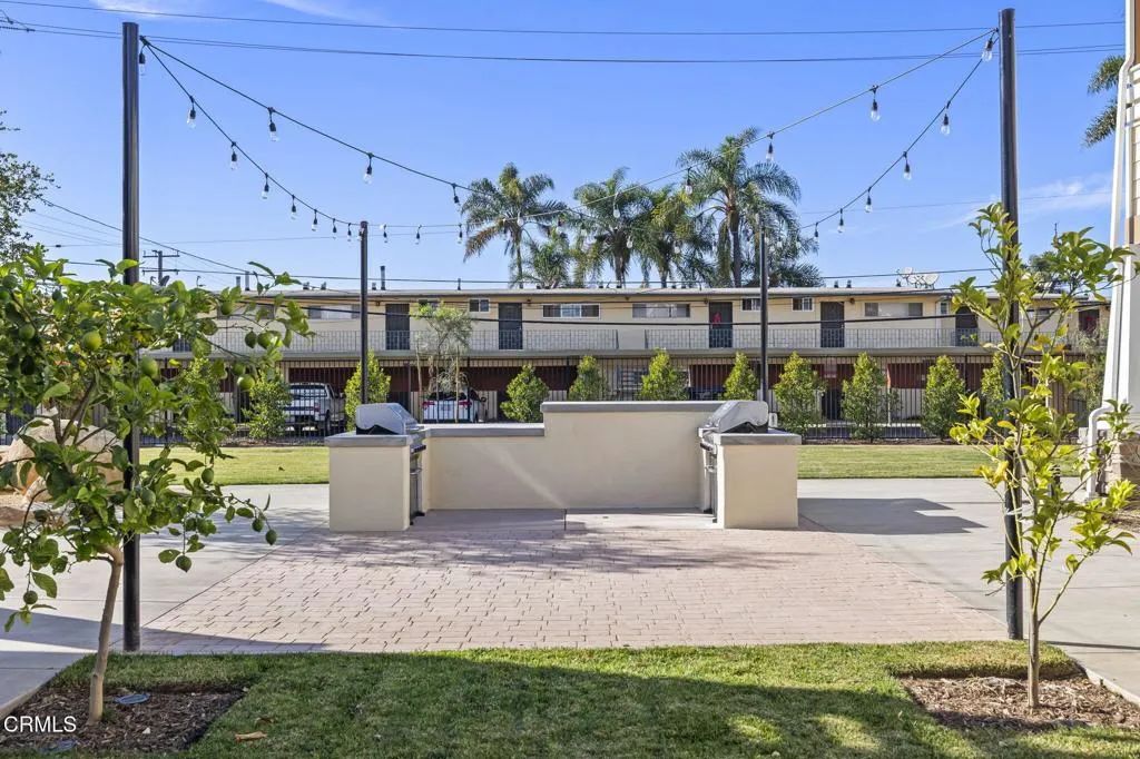 Image 25 of property listing at 307 North F St 201, Oxnard, CA 93030