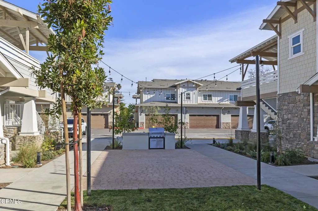 Image 26 of property listing at 307 North F St 201, Oxnard, CA 93030