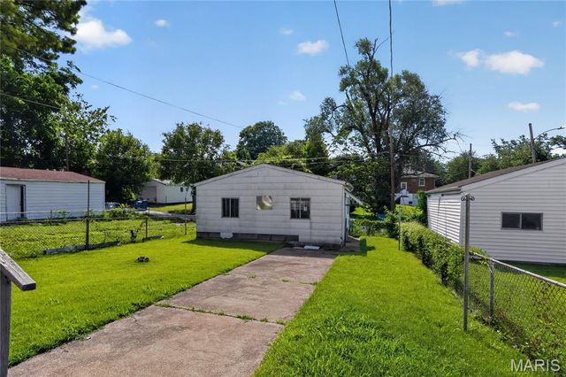 3502 West Place, St Louis, MO 63121