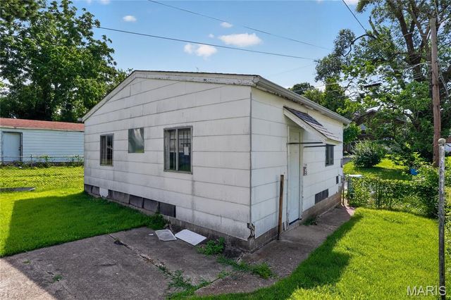 3502 West Place, St Louis, MO 63121