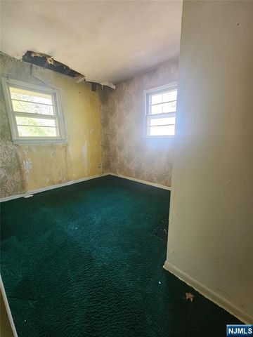 286 Cupsaw Drive, Ringwood, NJ 07456