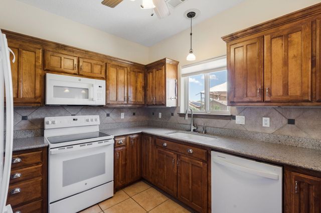 1228 Gray Back Drive, Bernalillo, NM 87004