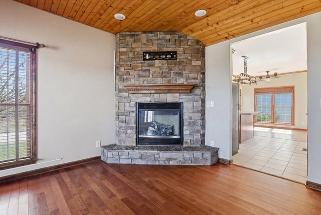 450 Drowning Creek Rd, Crossville, TN 38571