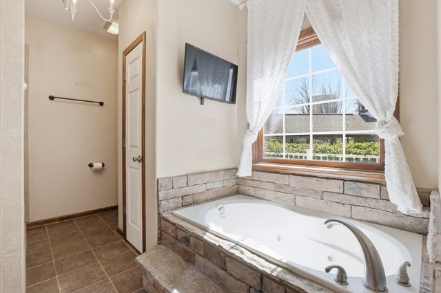 450 Drowning Creek Rd, Crossville, TN 38571