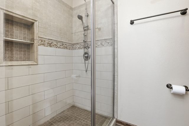 450 Drowning Creek Rd, Crossville, TN 38571