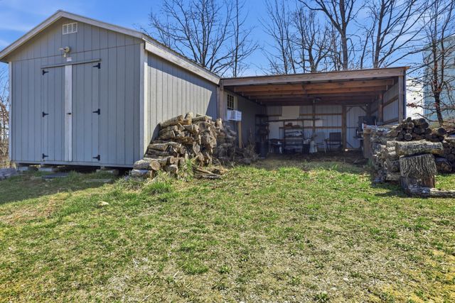 450 Drowning Creek Rd, Crossville, TN 38571