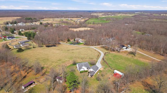 450 Drowning Creek Rd, Crossville, TN 38571