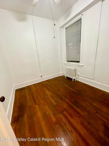 711 Warren Street 4, Hudson, NY 12534