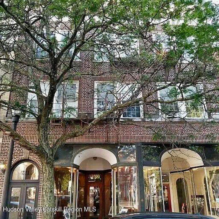 711 Warren Street 4, Hudson, NY 12534